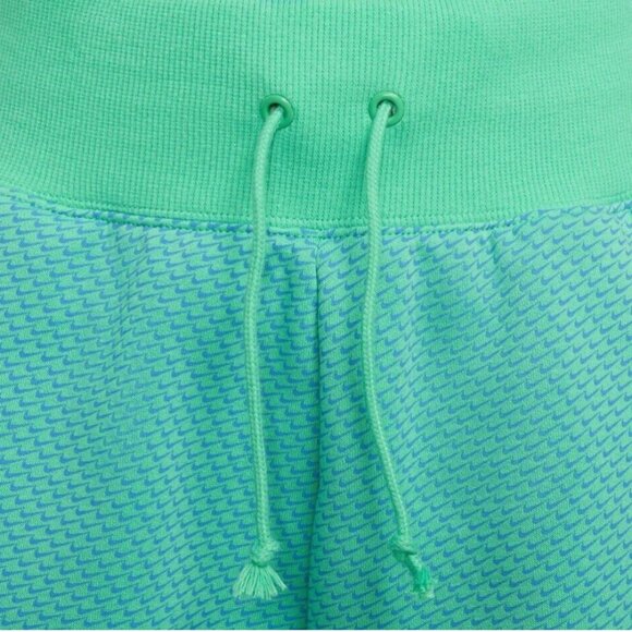 🌸 NWT Nike Women's Sportswear Phoenix Fleece High Rise Shorts (SIZE S) - Picture 3 of 9